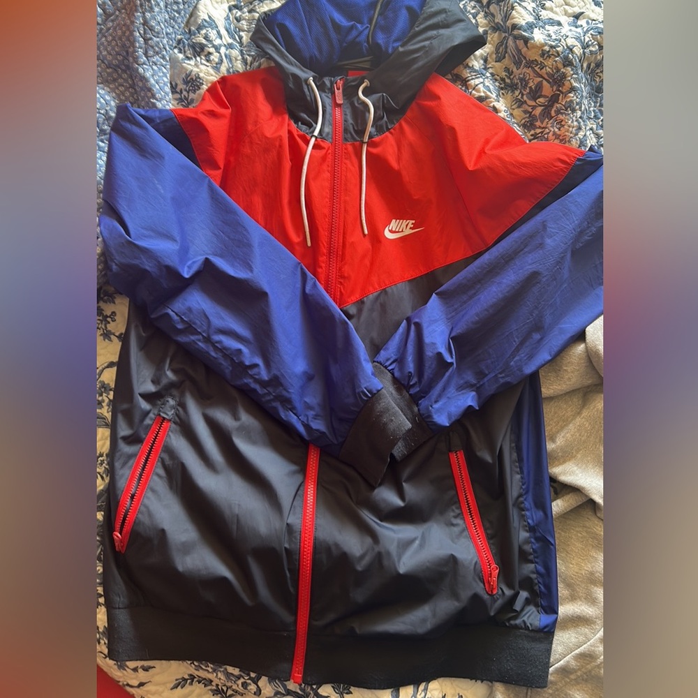 Nike wind breaker